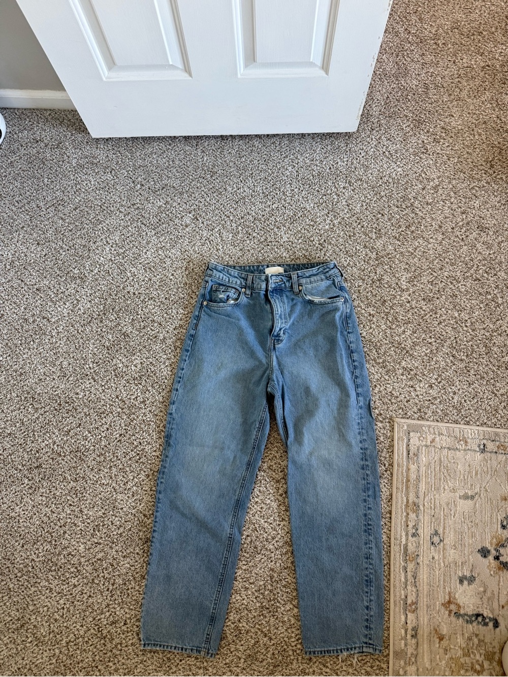 H&M Women's Boyfriend Jeans in Light Blue Wash